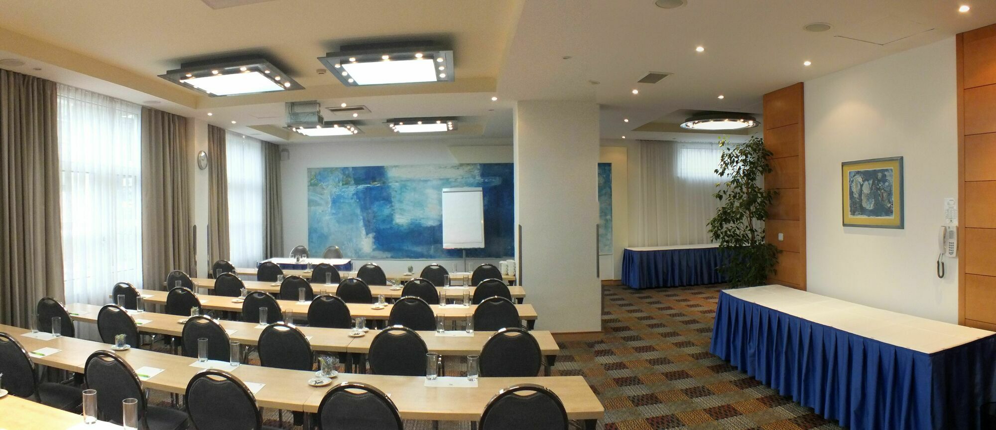 Готель Quality Exhibition Centre