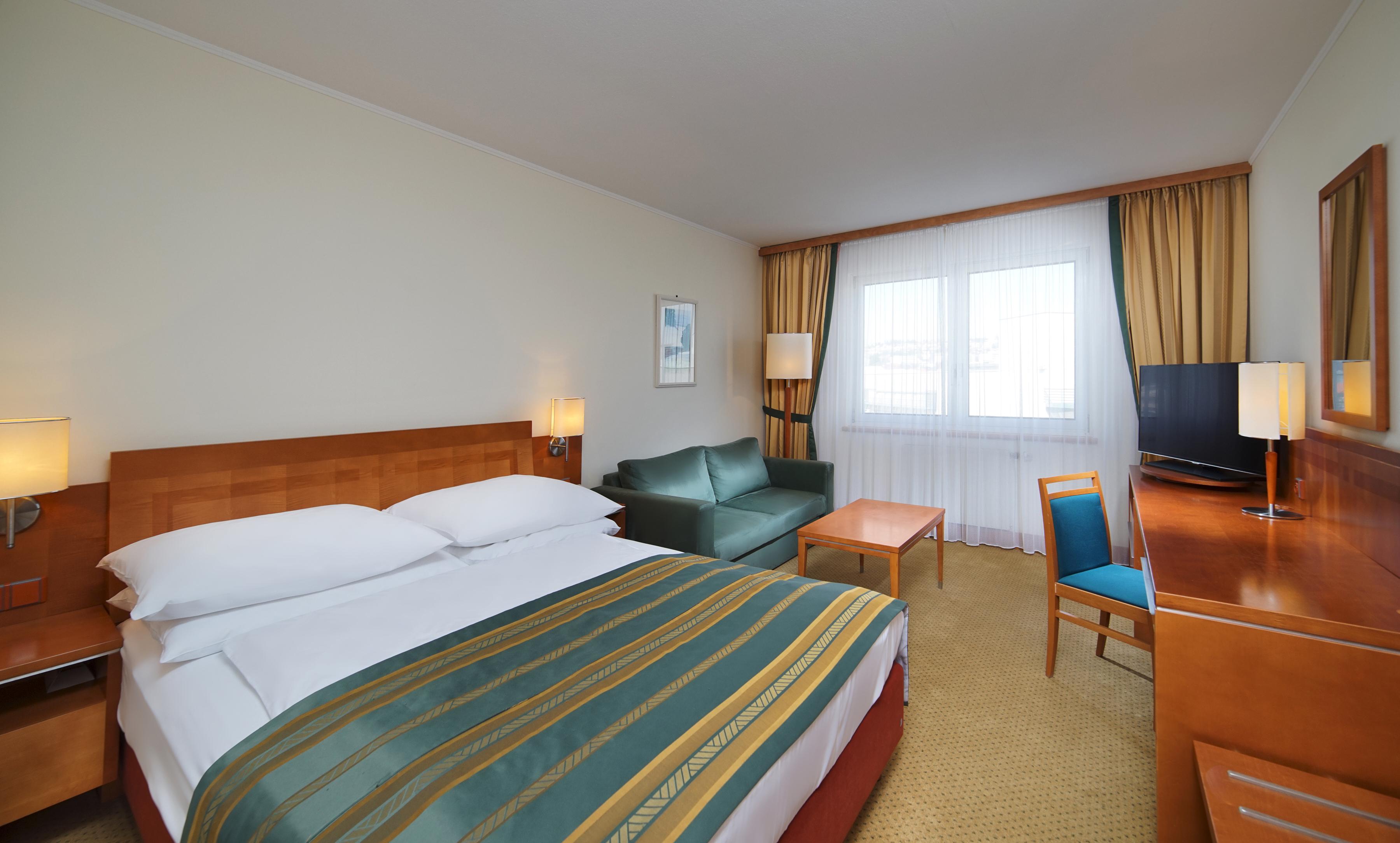 Hotel Quality Exhibition Centre